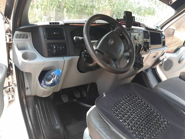 Белый Форд Транзит, объемом двигателя 2.2 л и пробегом 360 тыс. км за 4600 $, фото 3 на Automoto.ua