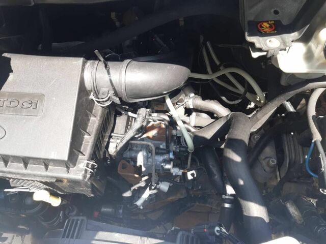 Белый Форд Транзит, объемом двигателя 2.2 л и пробегом 360 тыс. км за 4600 $, фото 13 на Automoto.ua