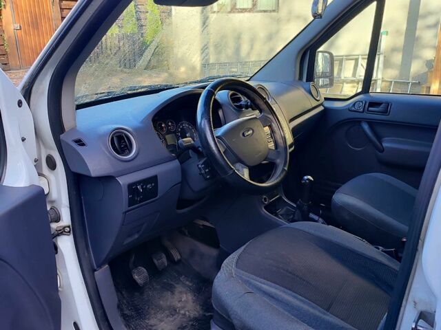 Белый Форд Транзит, объемом двигателя 1.8 л и пробегом 501 тыс. км за 5850 $, фото 4 на Automoto.ua