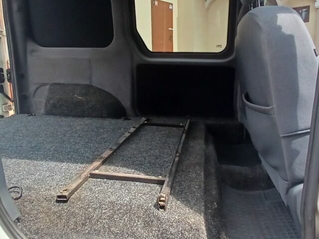 Белый Форд Транзит, объемом двигателя 1.8 л и пробегом 153 тыс. км за 5800 $, фото 6 на Automoto.ua