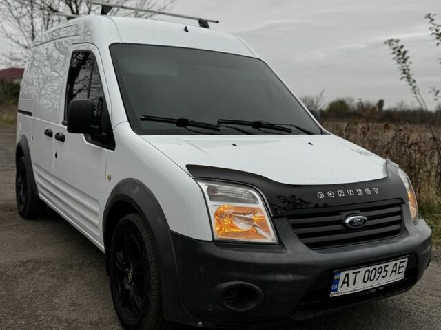 Білий Форд Транзит, об'ємом двигуна 1.8 л та пробігом 370 тис. км за 4800 $, фото 1 на Automoto.ua