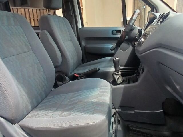 Белый Форд Транзит, объемом двигателя 1.8 л и пробегом 153 тыс. км за 5800 $, фото 4 на Automoto.ua