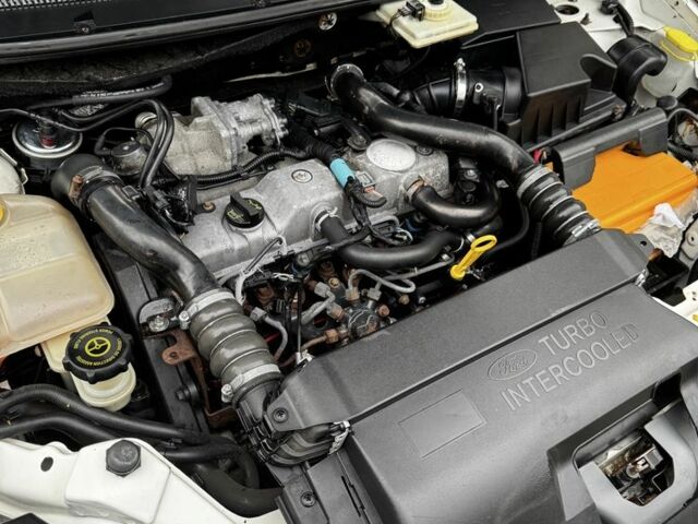 Білий Форд Транзит, об'ємом двигуна 1.8 л та пробігом 370 тис. км за 4800 $, фото 6 на Automoto.ua