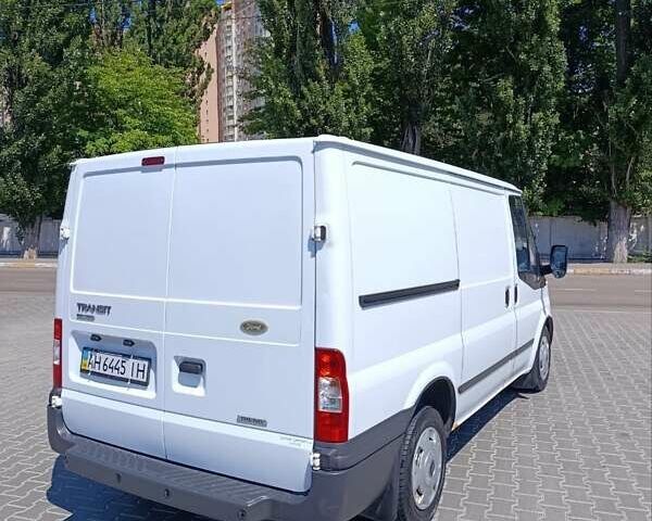 Белый Форд Транзит, объемом двигателя 2.2 л и пробегом 207 тыс. км за 8000 $, фото 5 на Automoto.ua