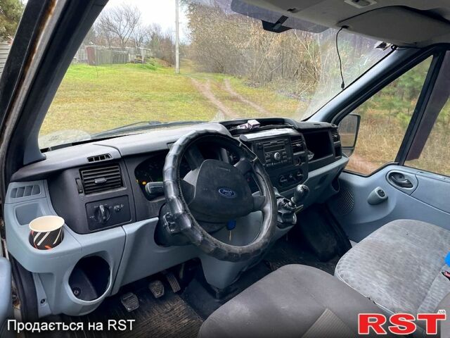 Белый Форд Транзит, объемом двигателя 2.2 л и пробегом 99 тыс. км за 7000 $, фото 5 на Automoto.ua