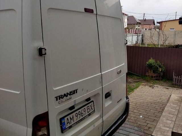 Белый Форд Транзит, объемом двигателя 2.2 л и пробегом 276 тыс. км за 8900 $, фото 10 на Automoto.ua