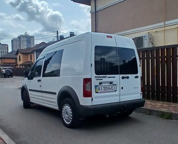 Белый Форд Транзит, объемом двигателя 1.8 л и пробегом 153 тыс. км за 5800 $, фото 11 на Automoto.ua