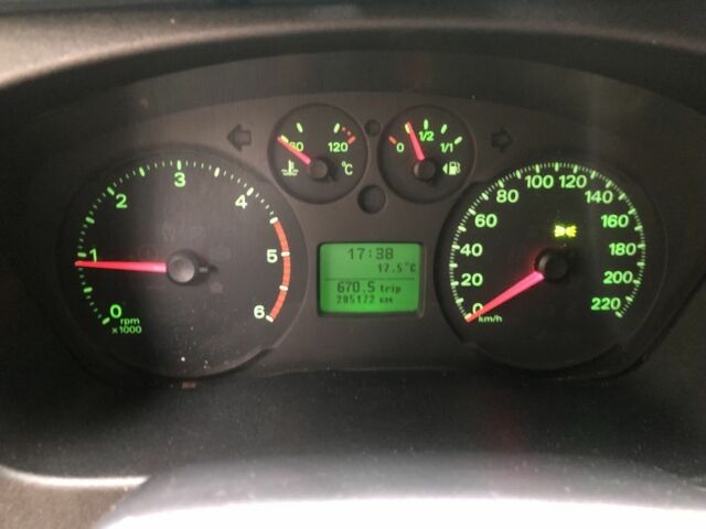 Белый Форд Транзит, объемом двигателя 2.2 л и пробегом 285 тыс. км за 10500 $, фото 9 на Automoto.ua