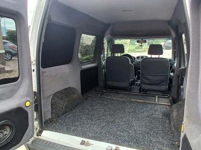 Белый Форд Транзит, объемом двигателя 1.8 л и пробегом 153 тыс. км за 5800 $, фото 10 на Automoto.ua