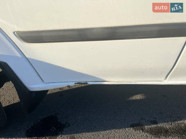 Белый Форд Транзит, объемом двигателя 2.2 л и пробегом 307 тыс. км за 8200 $, фото 24 на Automoto.ua