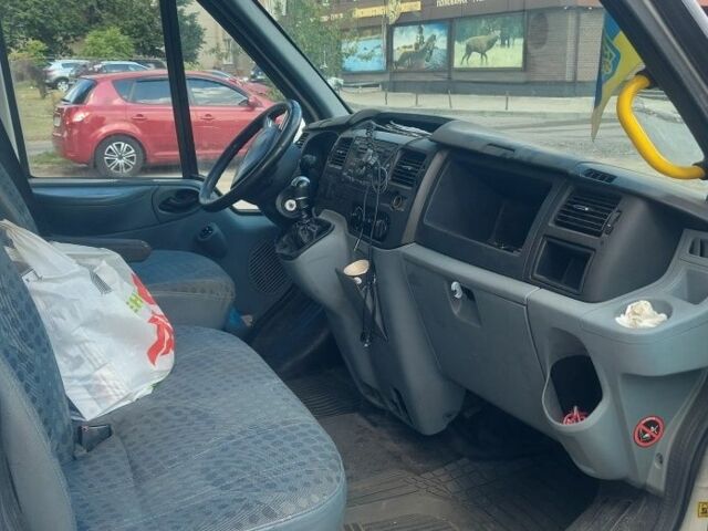 Білий Форд Транзит, об'ємом двигуна 2.2 л та пробігом 430 тис. км за 7500 $, фото 7 на Automoto.ua