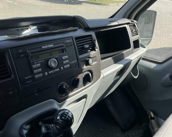 Білий Форд Транзит, об'ємом двигуна 2.2 л та пробігом 3 тис. км за 9500 $, фото 8 на Automoto.ua