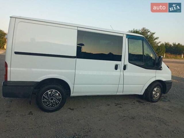 Білий Форд Транзит, об'ємом двигуна 2.2 л та пробігом 252 тис. км за 7700 $, фото 1 на Automoto.ua