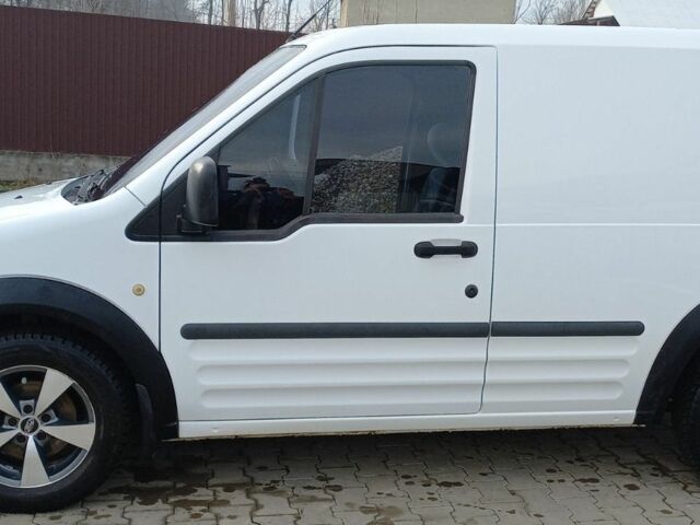 Белый Форд Транзит, объемом двигателя 1.8 л и пробегом 220 тыс. км за 5200 $, фото 8 на Automoto.ua