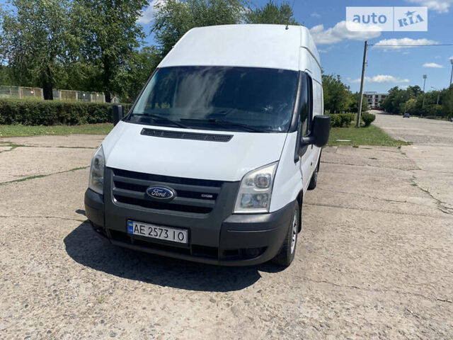 Білий Форд Транзит, об'ємом двигуна 2.2 л та пробігом 236 тис. км за 10400 $, фото 4 на Automoto.ua