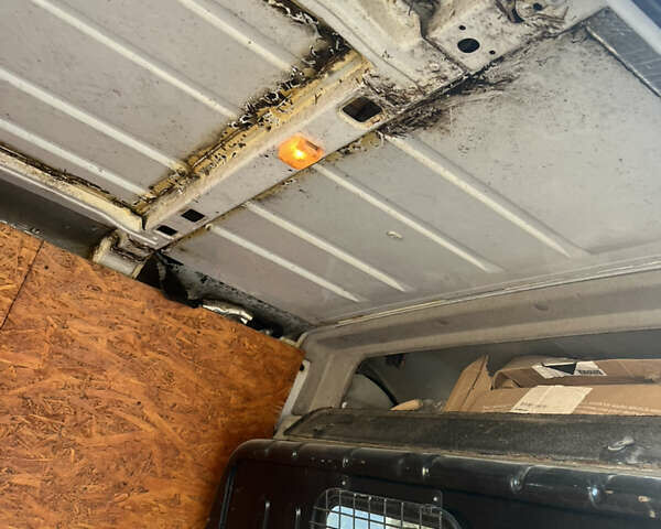 Белый Форд Транзит, объемом двигателя 2.2 л и пробегом 307 тыс. км за 8200 $, фото 32 на Automoto.ua