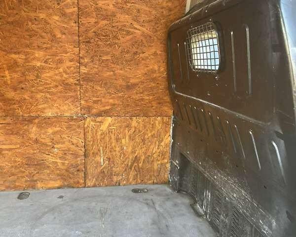 Белый Форд Транзит, объемом двигателя 2.2 л и пробегом 307 тыс. км за 8200 $, фото 18 на Automoto.ua