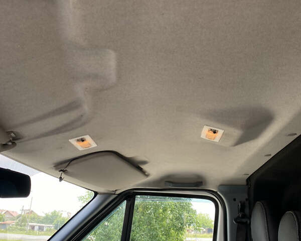 Белый Форд Транзит, объемом двигателя 2.2 л и пробегом 307 тыс. км за 8200 $, фото 15 на Automoto.ua