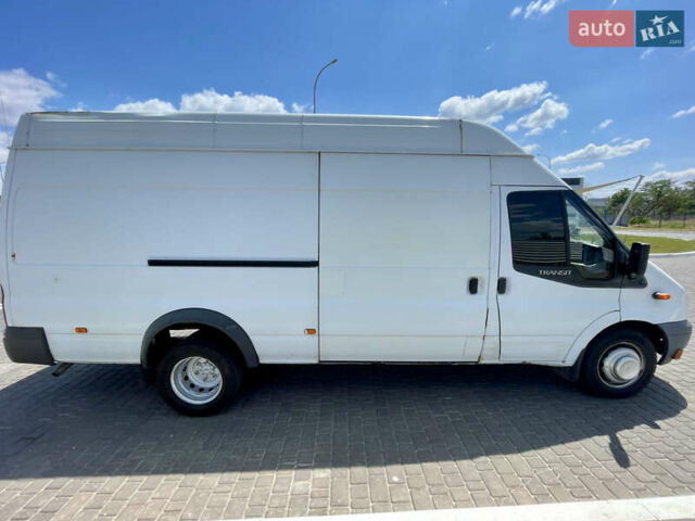 Білий Форд Транзит, об'ємом двигуна 2.2 л та пробігом 300 тис. км за 12000 $, фото 6 на Automoto.ua
