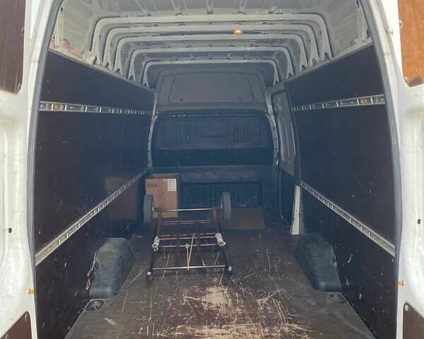 Белый Форд Транзит, объемом двигателя 2.2 л и пробегом 320 тыс. км за 13700 $, фото 4 на Automoto.ua