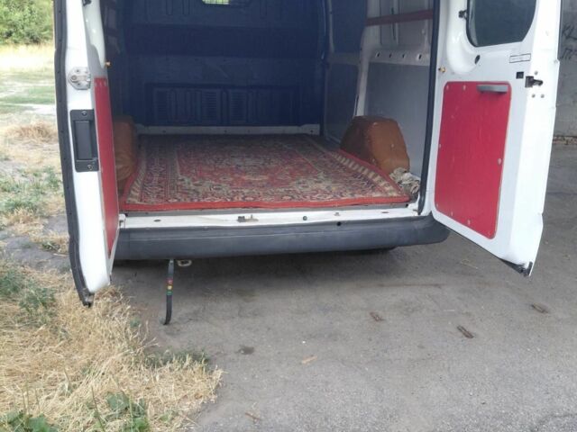 Белый Форд Транзит, объемом двигателя 2.2 л и пробегом 260 тыс. км за 11063 $, фото 1 на Automoto.ua