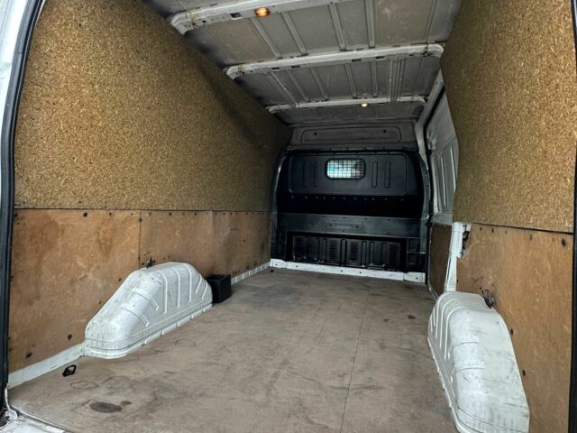 Белый Форд Транзит, объемом двигателя 2.2 л и пробегом 320 тыс. км за 8400 $, фото 12 на Automoto.ua