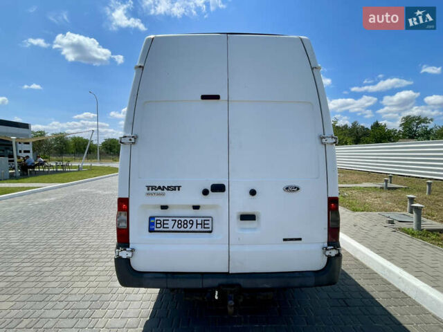 Білий Форд Транзит, об'ємом двигуна 2.2 л та пробігом 300 тис. км за 12000 $, фото 4 на Automoto.ua
