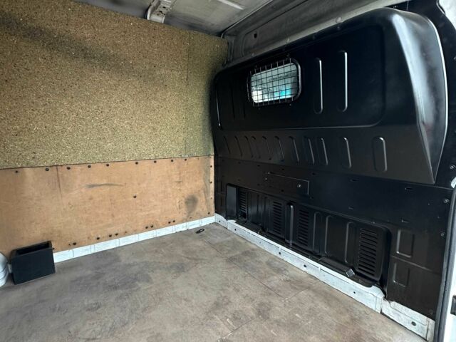 Белый Форд Транзит, объемом двигателя 2.2 л и пробегом 320 тыс. км за 8400 $, фото 11 на Automoto.ua