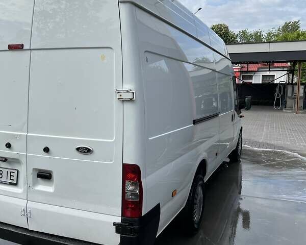 Білий Форд Транзит, об'ємом двигуна 2.2 л та пробігом 362 тис. км за 13850 $, фото 4 на Automoto.ua