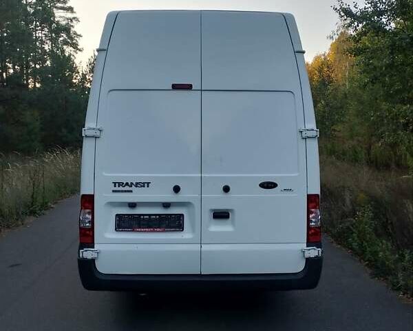 Белый Форд Транзит, объемом двигателя 2.2 л и пробегом 294 тыс. км за 11500 $, фото 3 на Automoto.ua