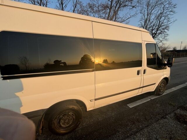 Белый Форд Транзит, объемом двигателя 2.2 л и пробегом 1000 тыс. км за 12000 $, фото 4 на Automoto.ua