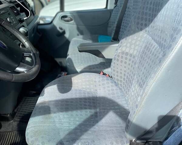 Белый Форд Транзит, объемом двигателя 2.2 л и пробегом 320 тыс. км за 13700 $, фото 14 на Automoto.ua
