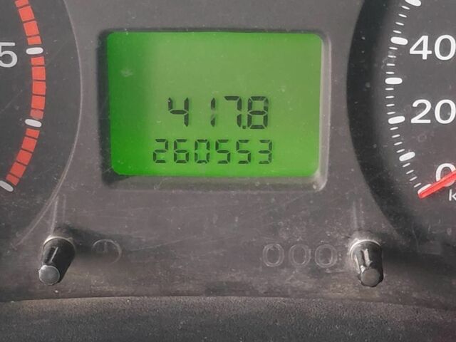 Белый Форд Транзит, объемом двигателя 2.2 л и пробегом 260 тыс. км за 11063 $, фото 5 на Automoto.ua