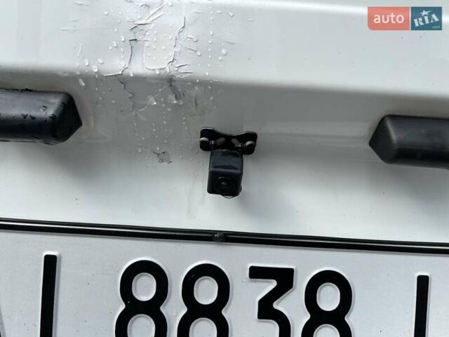 Білий Форд Транзит, об'ємом двигуна 2.2 л та пробігом 362 тис. км за 13850 $, фото 12 на Automoto.ua