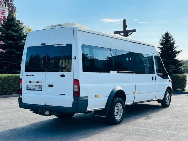 Белый Форд Транзит, объемом двигателя 2.2 л и пробегом 300 тыс. км за 9999 $, фото 7 на Automoto.ua