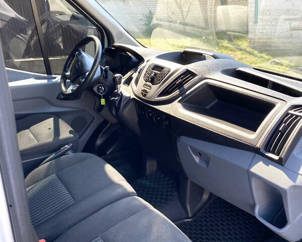 Белый Форд Транзит, объемом двигателя 2.2 л и пробегом 326 тыс. км за 12999 $, фото 6 на Automoto.ua