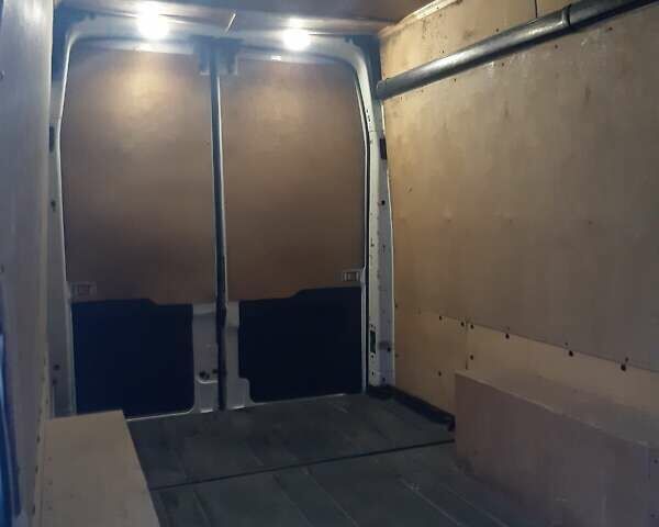 Білий Форд Транзит, об'ємом двигуна 2.2 л та пробігом 288 тис. км за 13800 $, фото 14 на Automoto.ua