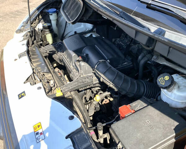 Белый Форд Транзит, объемом двигателя 2.2 л и пробегом 326 тыс. км за 12999 $, фото 10 на Automoto.ua