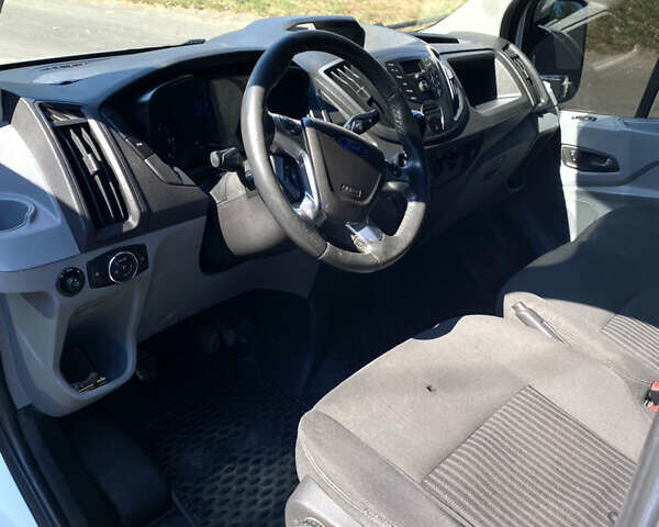 Белый Форд Транзит, объемом двигателя 2.2 л и пробегом 326 тыс. км за 12999 $, фото 8 на Automoto.ua