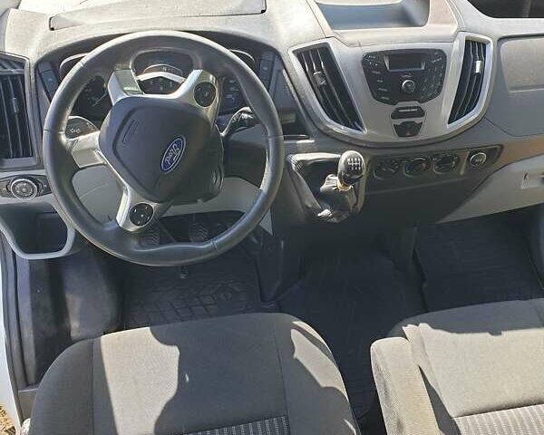 Білий Форд Транзит, об'ємом двигуна 2.2 л та пробігом 240 тис. км за 15600 $, фото 10 на Automoto.ua