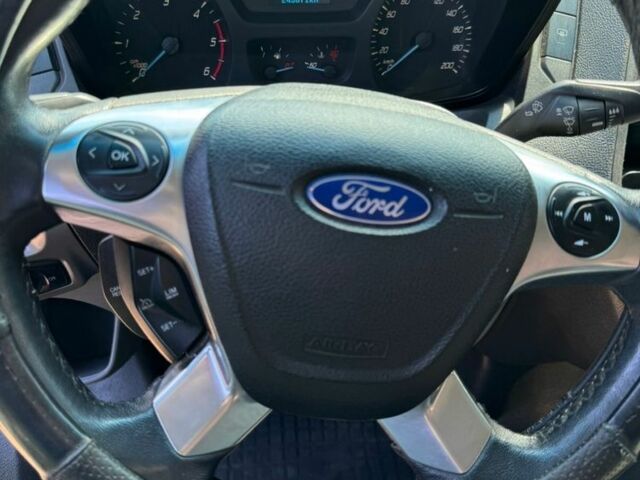 Белый Форд Транзит, объемом двигателя 2.2 л и пробегом 250 тыс. км за 8699 $, фото 4 на Automoto.ua