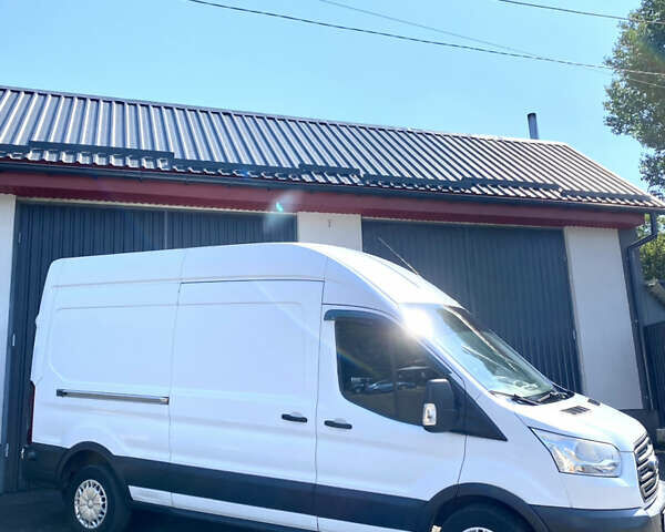 Белый Форд Транзит, объемом двигателя 2.2 л и пробегом 326 тыс. км за 12999 $, фото 2 на Automoto.ua