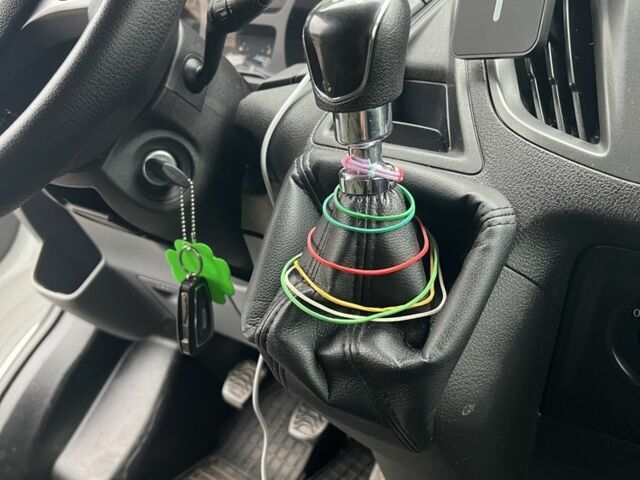 Белый Форд Транзит, объемом двигателя 0 л и пробегом 295 тыс. км за 250 $, фото 4 на Automoto.ua