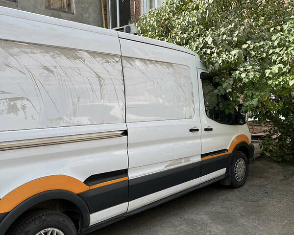 Белый Форд Транзит, объемом двигателя 2.2 л и пробегом 354 тыс. км за 12000 $, фото 7 на Automoto.ua