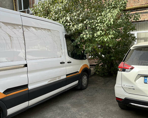 Белый Форд Транзит, объемом двигателя 2.2 л и пробегом 354 тыс. км за 12000 $, фото 8 на Automoto.ua