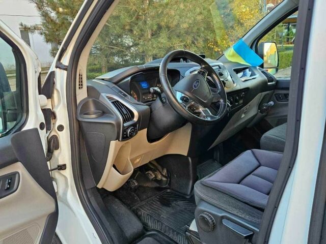 Белый Форд Транзит, объемом двигателя 2.2 л и пробегом 230 тыс. км за 14200 $, фото 3 на Automoto.ua