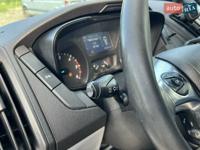 Белый Форд Транзит, объемом двигателя 2.2 л и пробегом 466 тыс. км за 12500 $, фото 23 на Automoto.ua