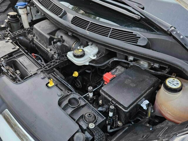 Белый Форд Транзит, объемом двигателя 2.2 л и пробегом 230 тыс. км за 14200 $, фото 4 на Automoto.ua