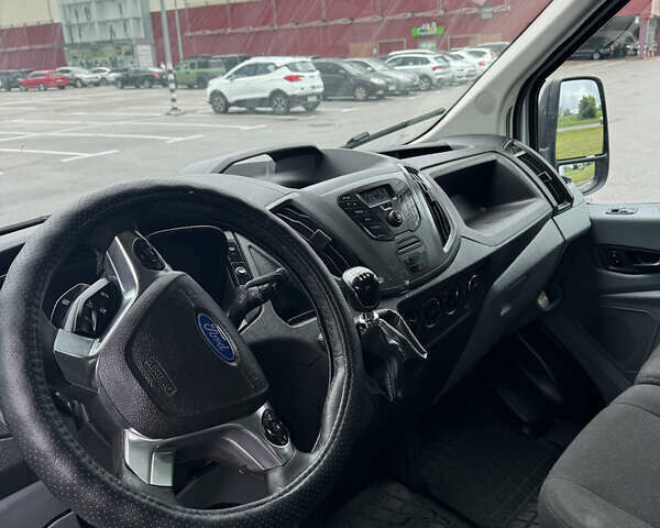 Белый Форд Транзит, объемом двигателя 2.2 л и пробегом 350 тыс. км за 15300 $, фото 9 на Automoto.ua