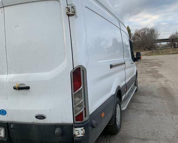 Белый Форд Транзит, объемом двигателя 2.2 л и пробегом 407 тыс. км за 12450 $, фото 9 на Automoto.ua